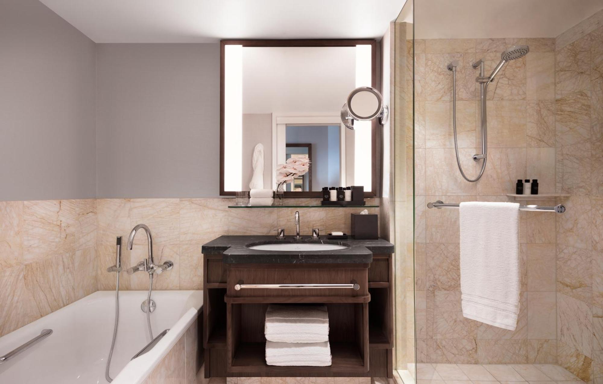 Superior City Twin Room